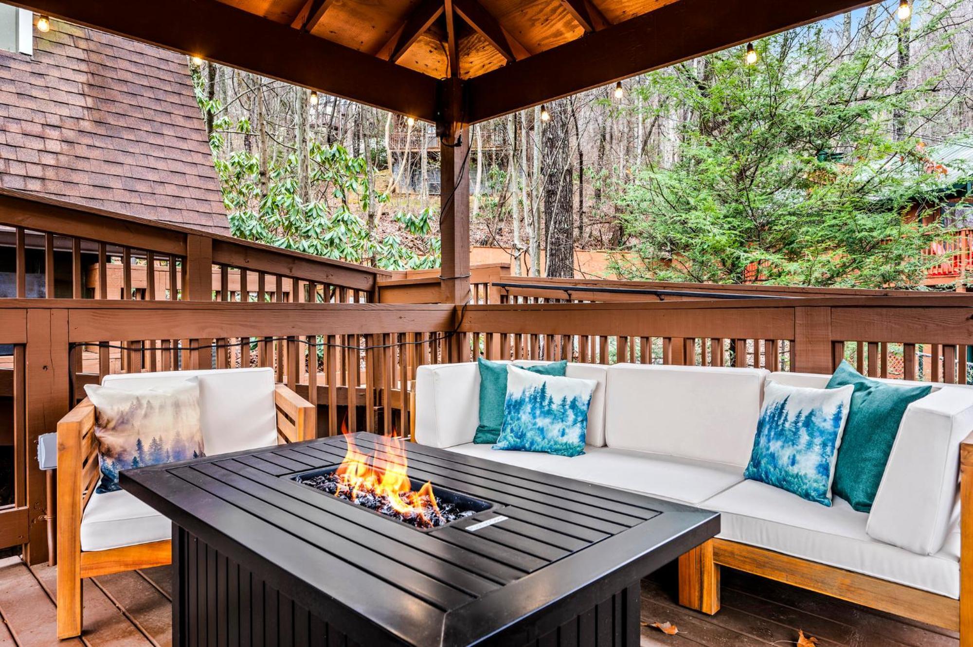 1Mile Downtown, Handicap Ramp, Hot Tub, Game Room Gatlinburg Exterior foto